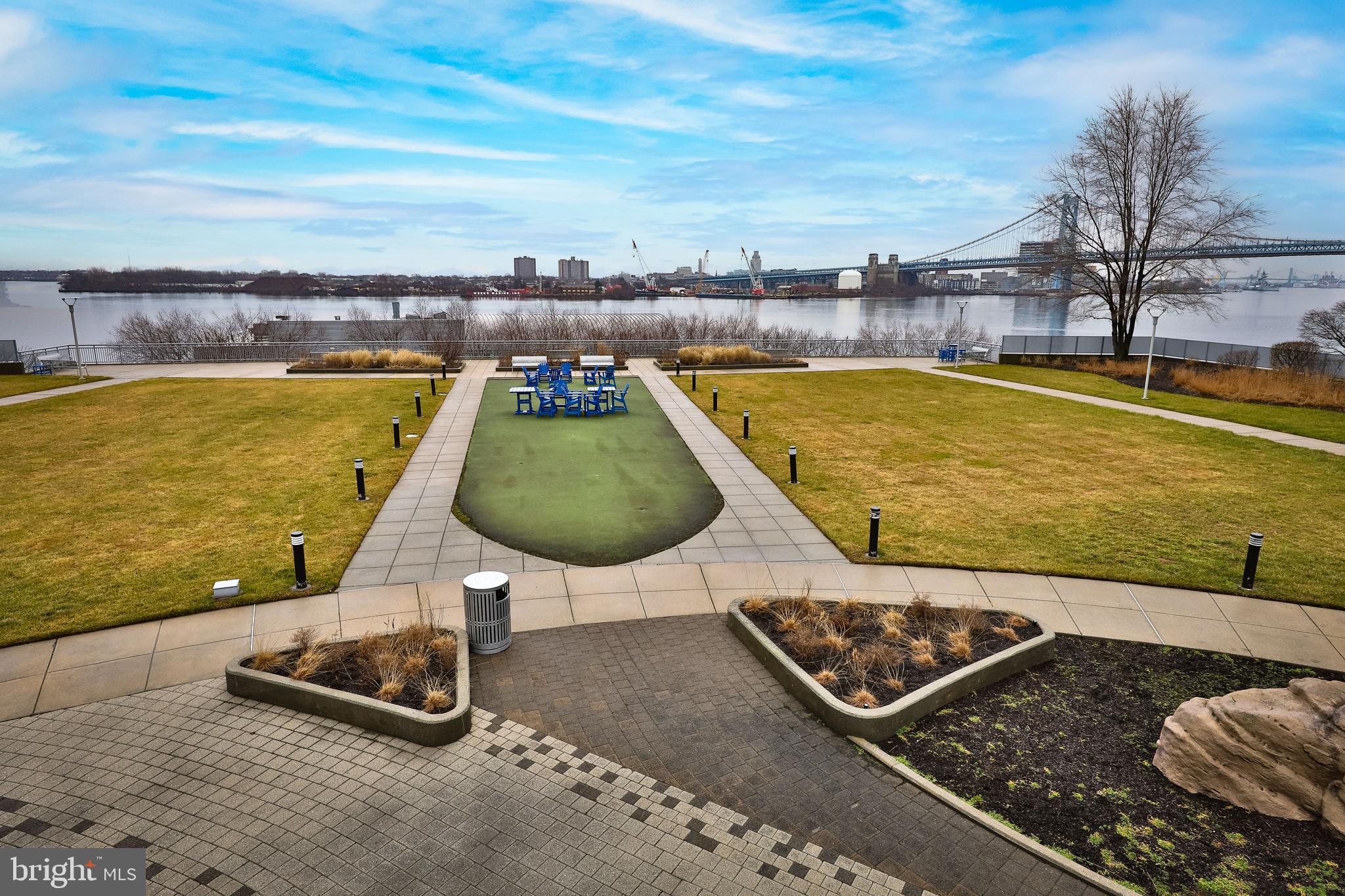 901 North Penn Street, Unit R1902 Philadelphia, PA 19123 - Photo 51 of 52 Third Floor Park with Water Views
