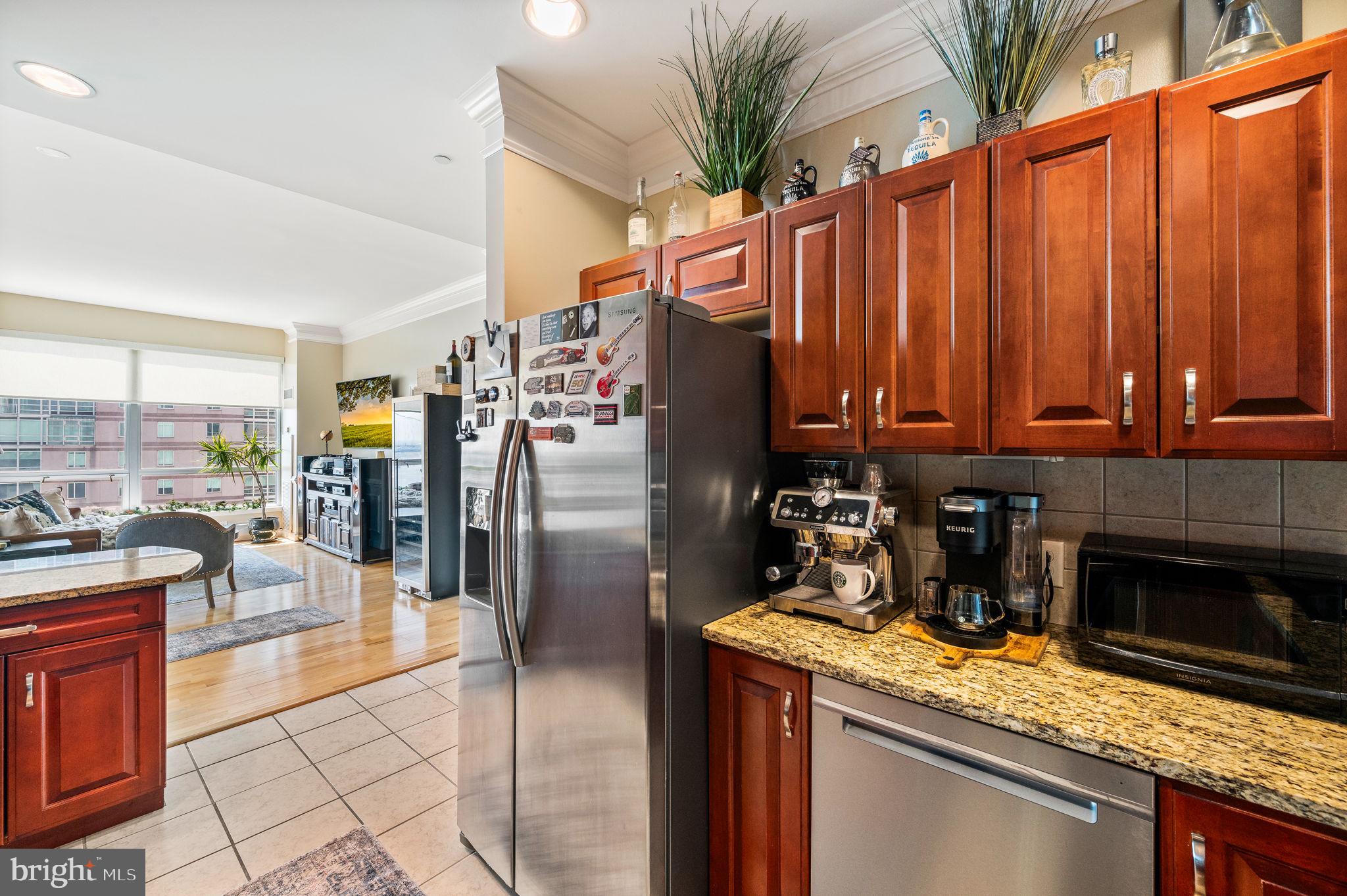 901 North Penn Street, Unit R1902 Philadelphia, PA 19123 - Photo 10 of 52 Kitchen looking out with Small Bar Area