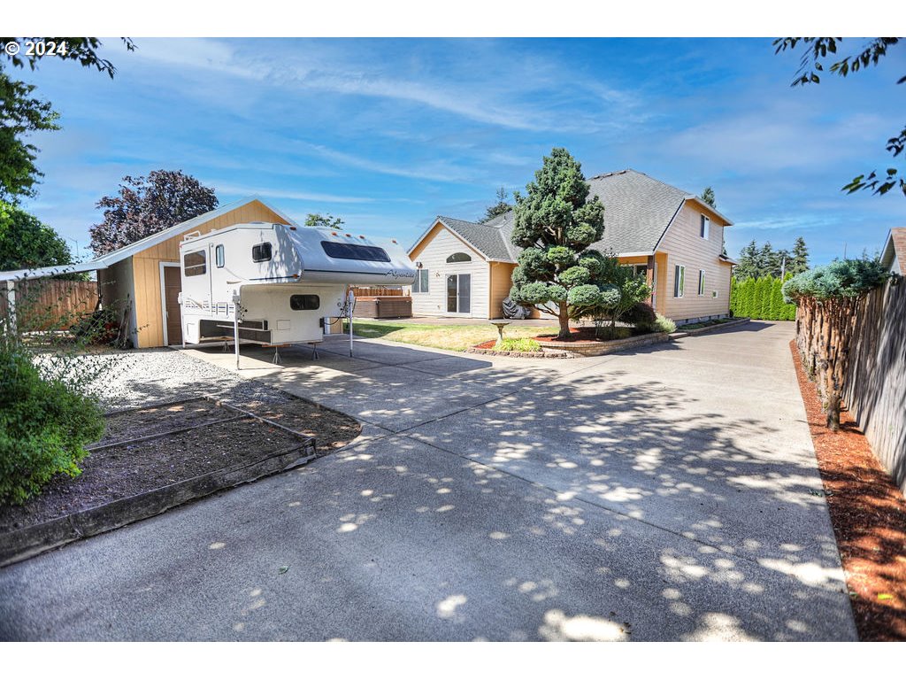 156 Barker Road Oregon City, OR 97045 - Photo 25 of 28 Gallery Image 25