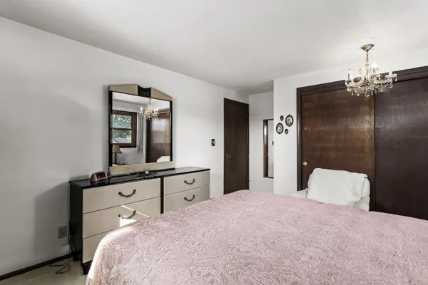 $290,000 | 2214 Pinedrop Parkway, Rockford, IL 61108