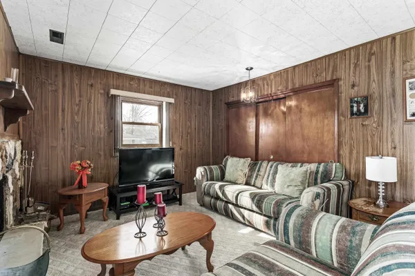 $290,000 | 2214 Pinedrop Parkway, Rockford, IL 61108