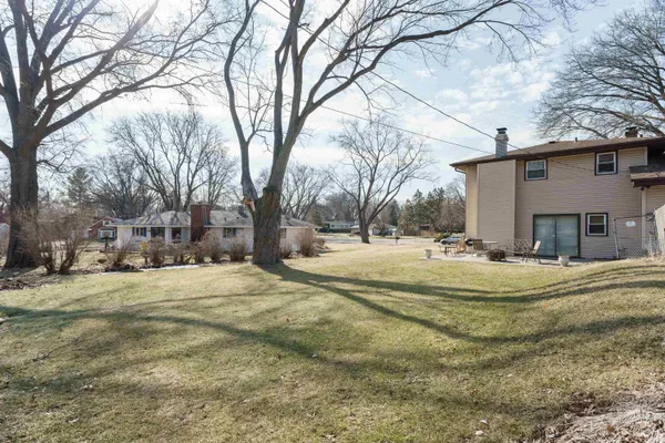$290,000 | 2214 Pinedrop Parkway, Rockford, IL 61108