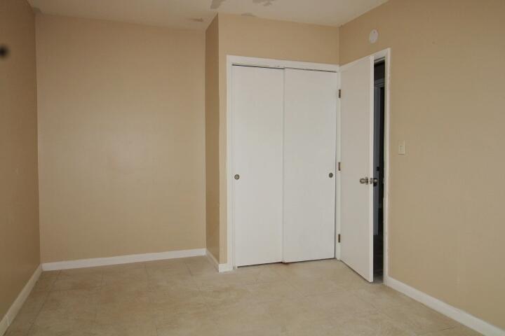 1417 West 32nd Street Riviera Beach, FL 33404 - Photo 10 of 16 IMG_1143_inPixio
