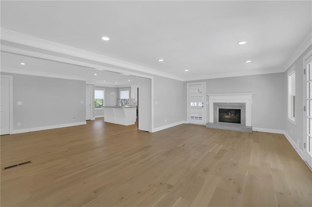 130 Randomwood Way Alpharetta, GA 30022 - Photo 10 of 46