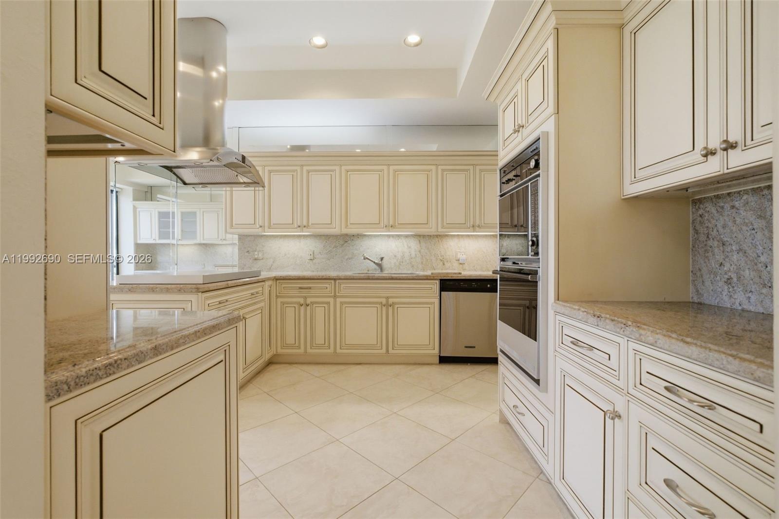 7383 Orangewood Lane, Unit 301 Boca Raton, FL 33433 - Photo 6 of 36