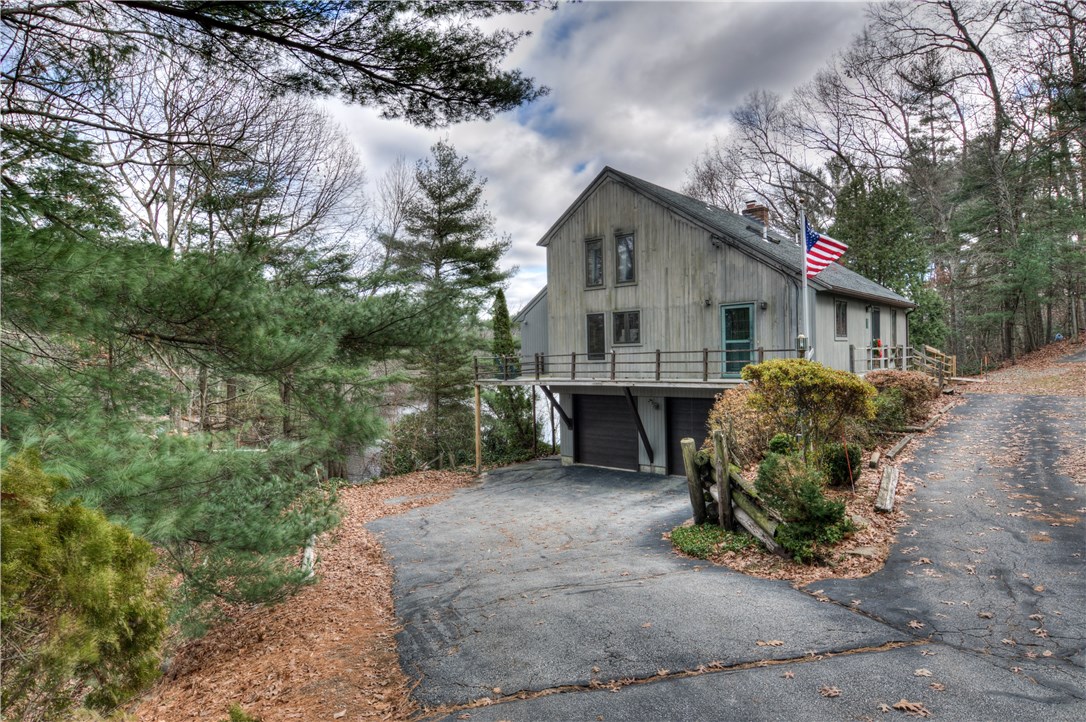 8 Ruffstone Drive Smithfield, RI 02828 - Photo 2 of 29 Gallery Image 2