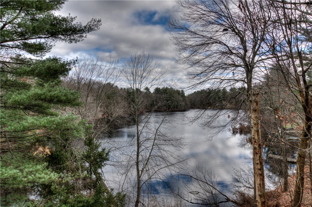 8 Ruffstone Drive Smithfield, RI 02828 - Photo 5 of 29 Gallery Image 5