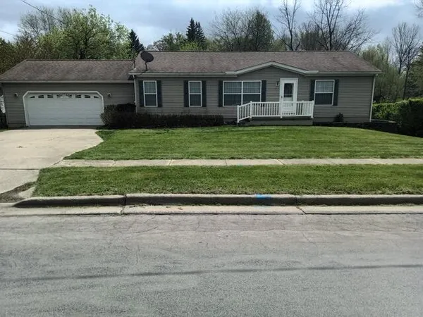 $199,900 | 534 East Siena Heights Drive, Adrian, MI 49221