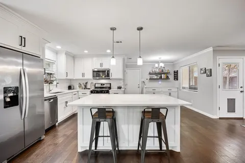 $459,000 | 25 Park Place, Richardson, TX 75081