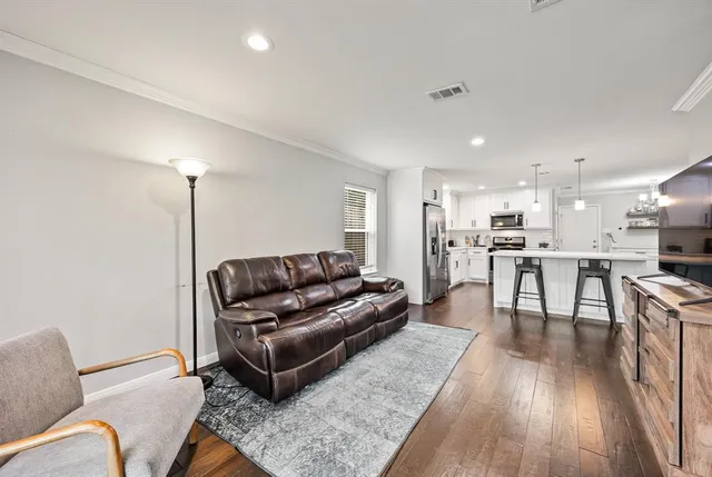 $459,000 | 25 Park Place, Richardson, TX 75081