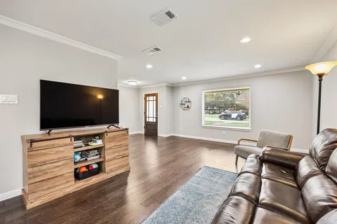 $459,000 | 25 Park Place, Richardson, TX 75081