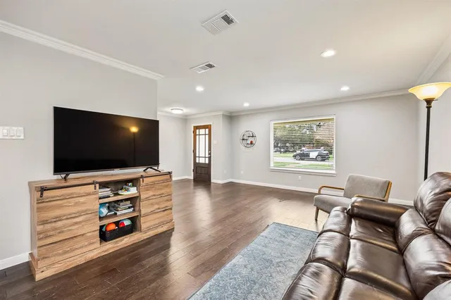 $459,000 | 25 Park Place, Richardson, TX 75081