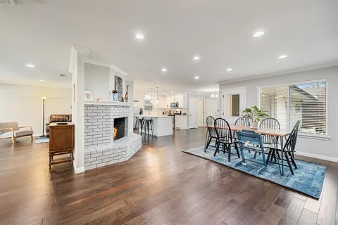 $459,000 | 25 Park Place, Richardson, TX 75081