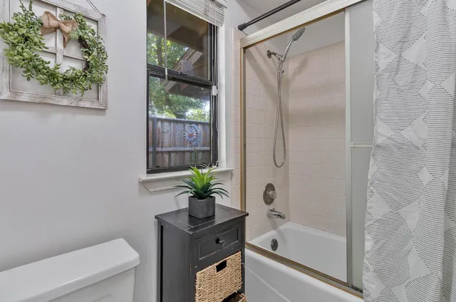 $335,000 | 4633 North Glenn Avenue, Fresno, CA 93704