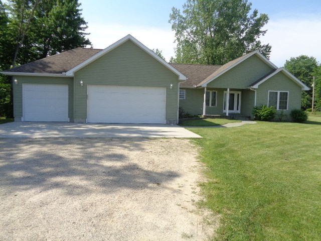6032 East Baseline Road Mount Pleasant, MI 48858 - Photo 31 of 31 1847430-30.JPG