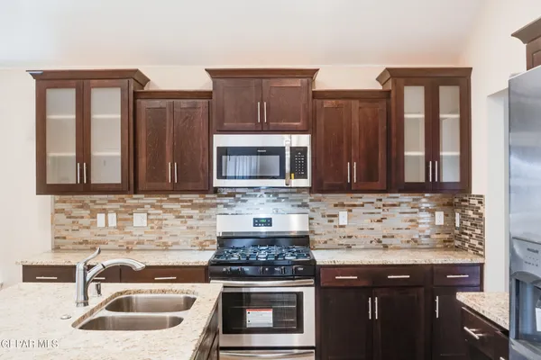 $255,950 | 500 Caddo Lane, Clint, TX 79836