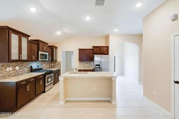 $255,950 | 500 Caddo Lane, Clint, TX 79836