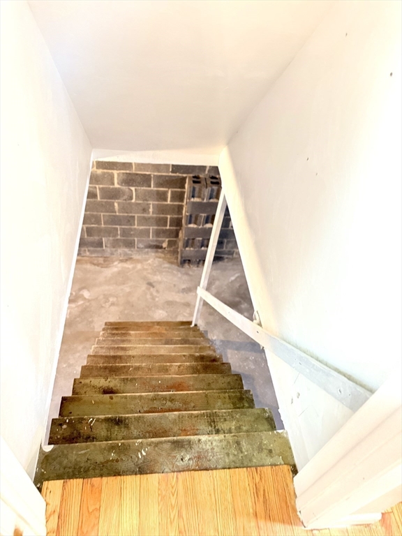 37 Plateau Circle West Springfield, MA 01089 - Photo 16 of 21 a view of entryway