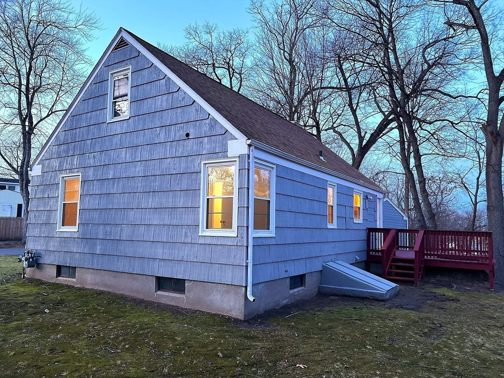 37 Plateau Circle West Springfield, MA 01089 - Photo 3 of 21 a view of front of a house with a yard