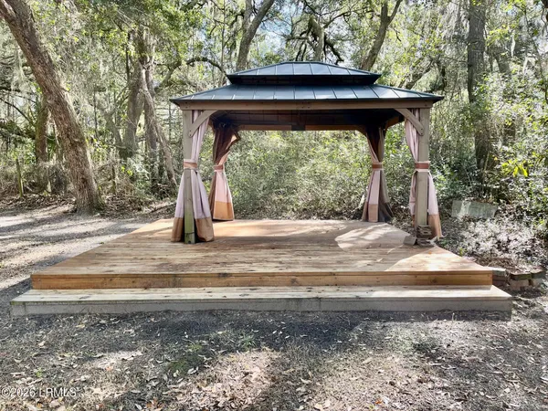 $320,000 | 1610 Columbia Drive, Beaufort, SC 29906