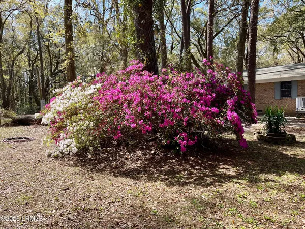 $310,000 | 1610 Columbia Drive, Beaufort, SC 29906