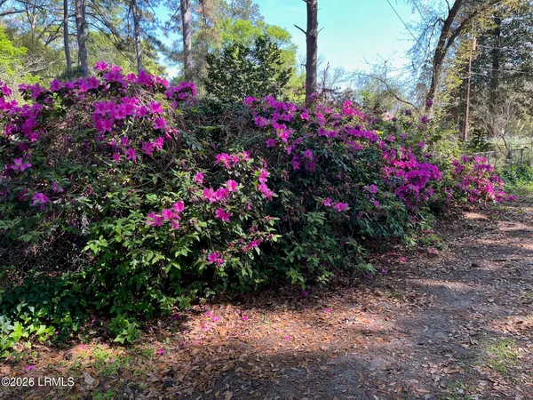 $310,000 | 1610 Columbia Drive, Beaufort, SC 29906