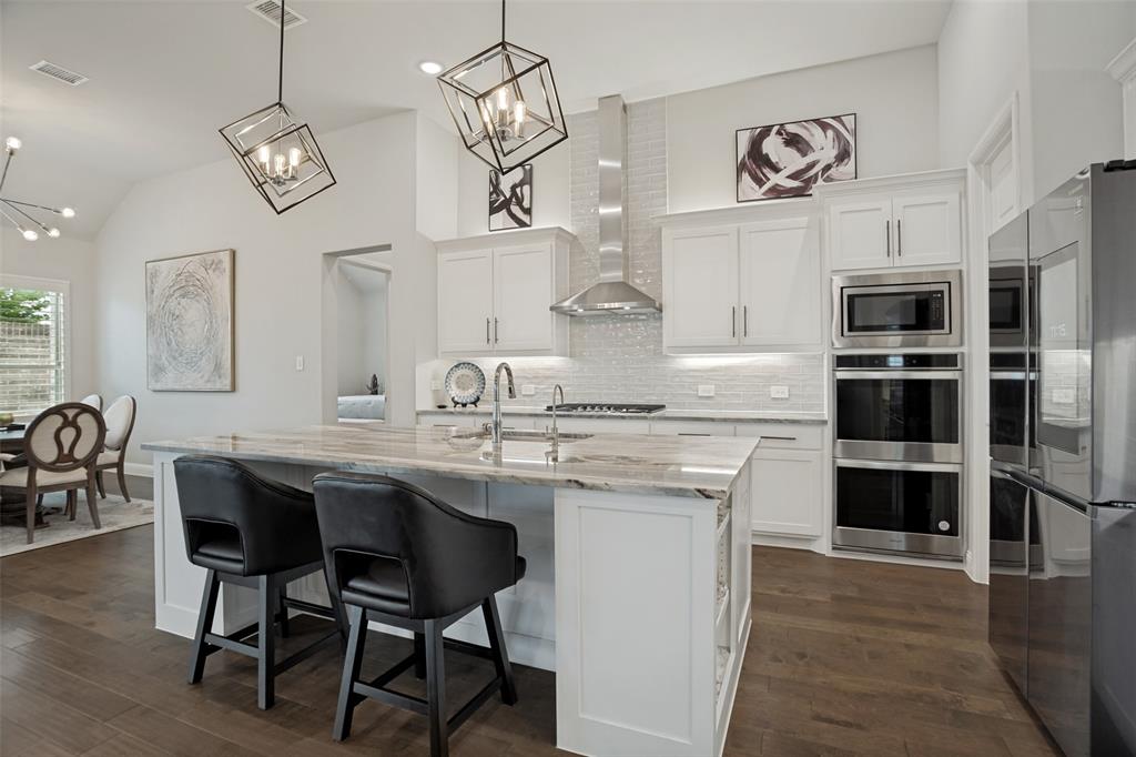 1036 Boardwalk Road Allen, TX 75013 - Photo 8 of 36