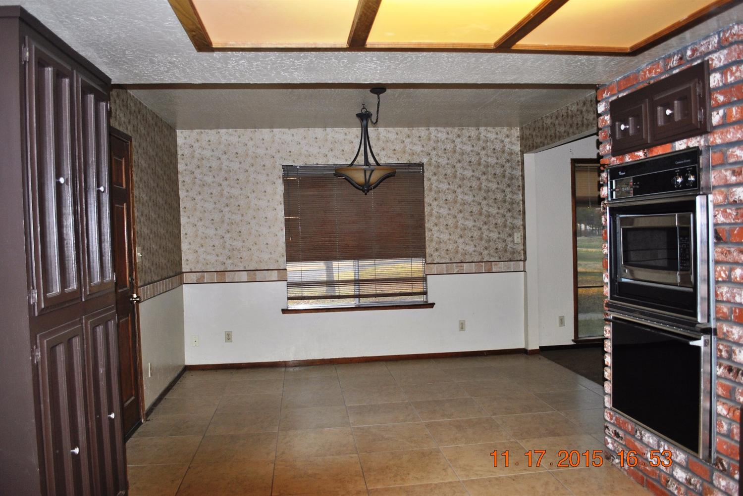 16565 Monreal Road Madera, CA 93636 - Photo 9 of 22 Gallery Image 9