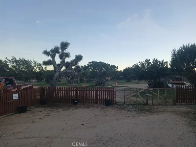 $375,000 | 7773 Kuki Street, Oak Hills, CA 92344