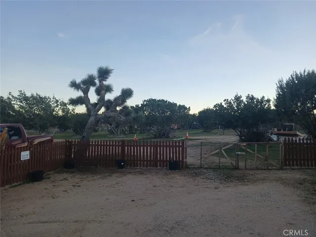 $375,000 | 7773 Kuki Street, Oak Hills, CA 92344