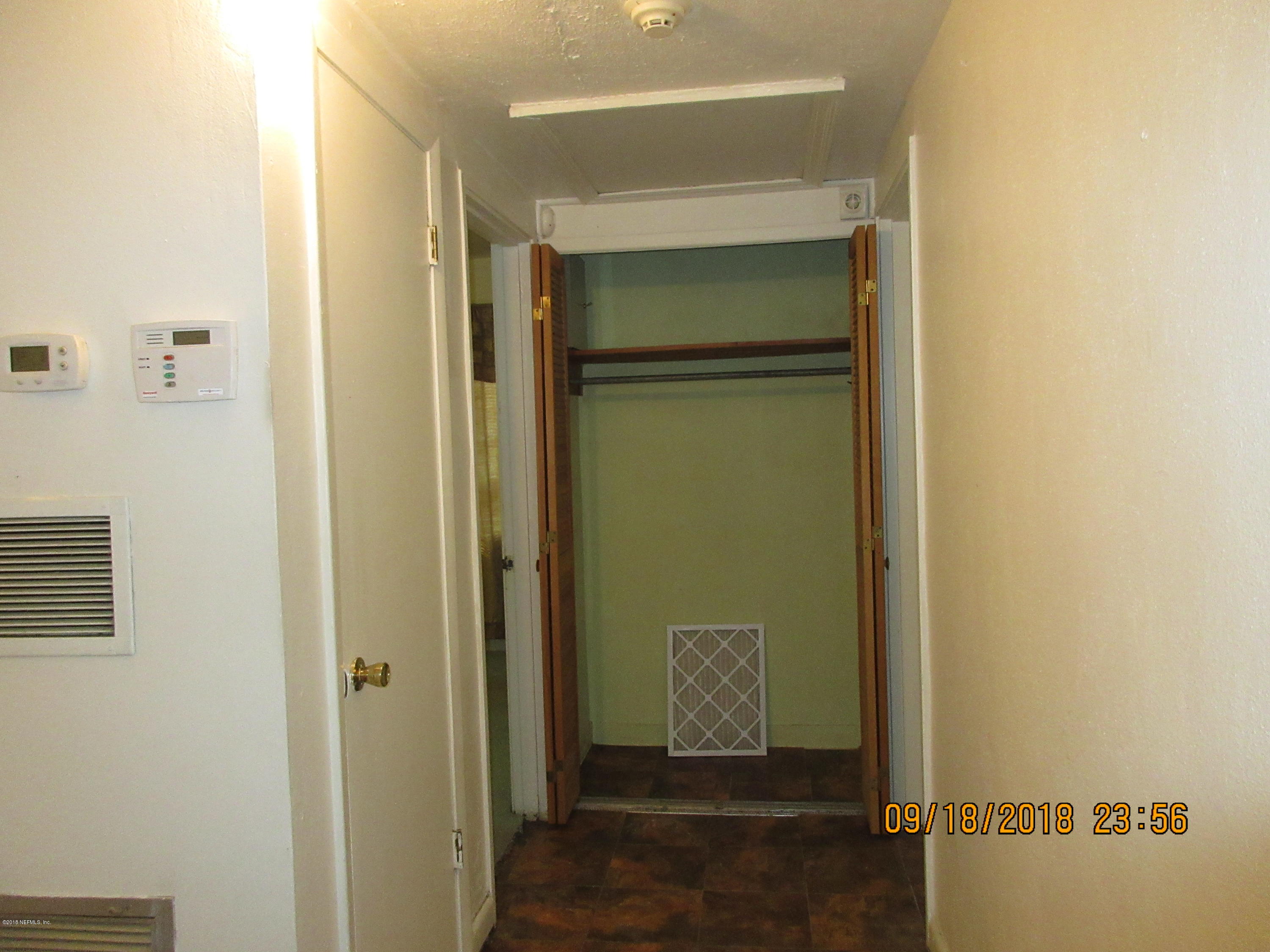 8211 Merivale Road, Unit 1A Jacksonville, FL 32208 - Photo 41 of 52 Hallway