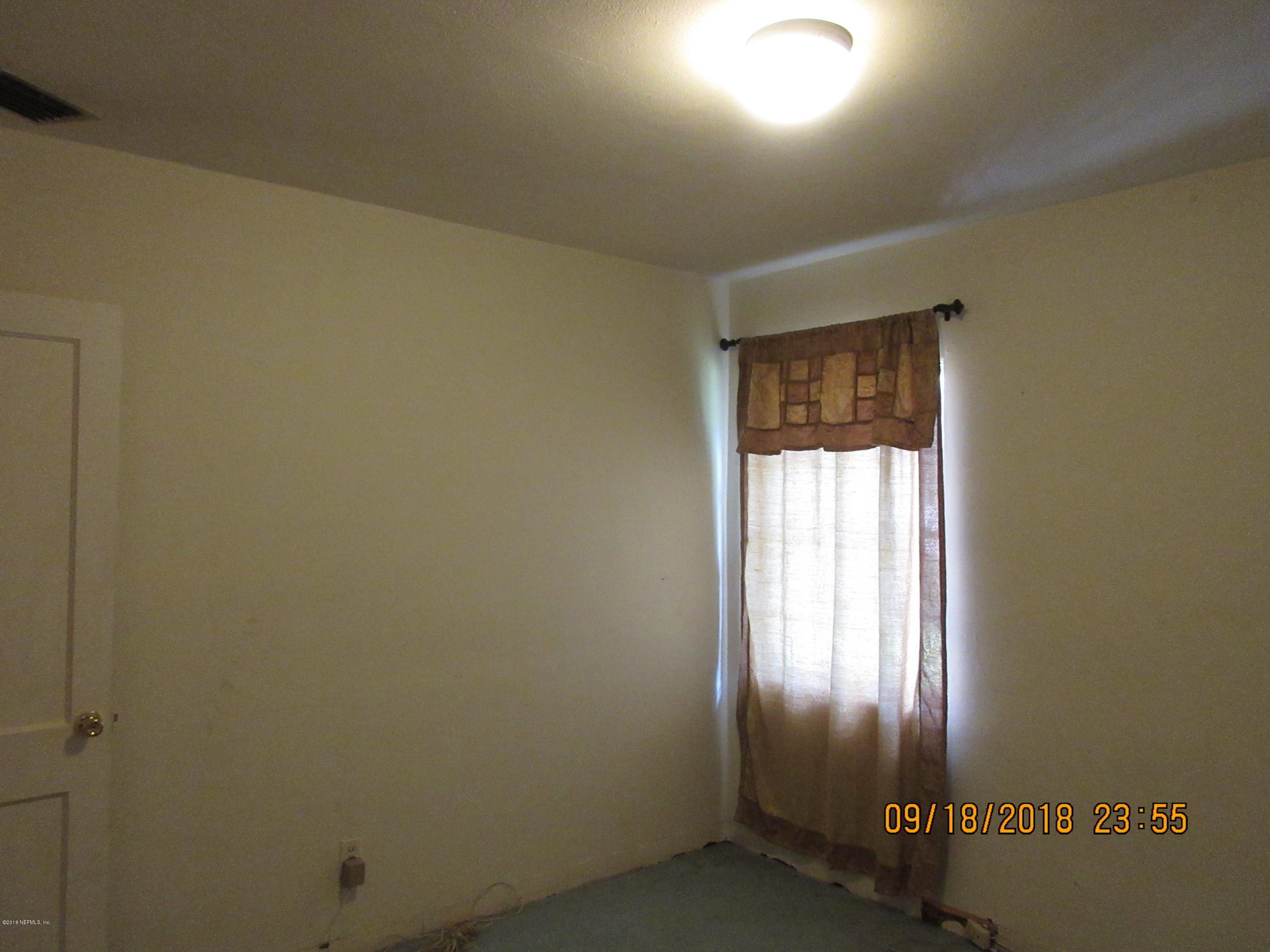 8211 Merivale Road, Unit 1A Jacksonville, FL 32208 - Photo 45 of 52 Bedroom 1