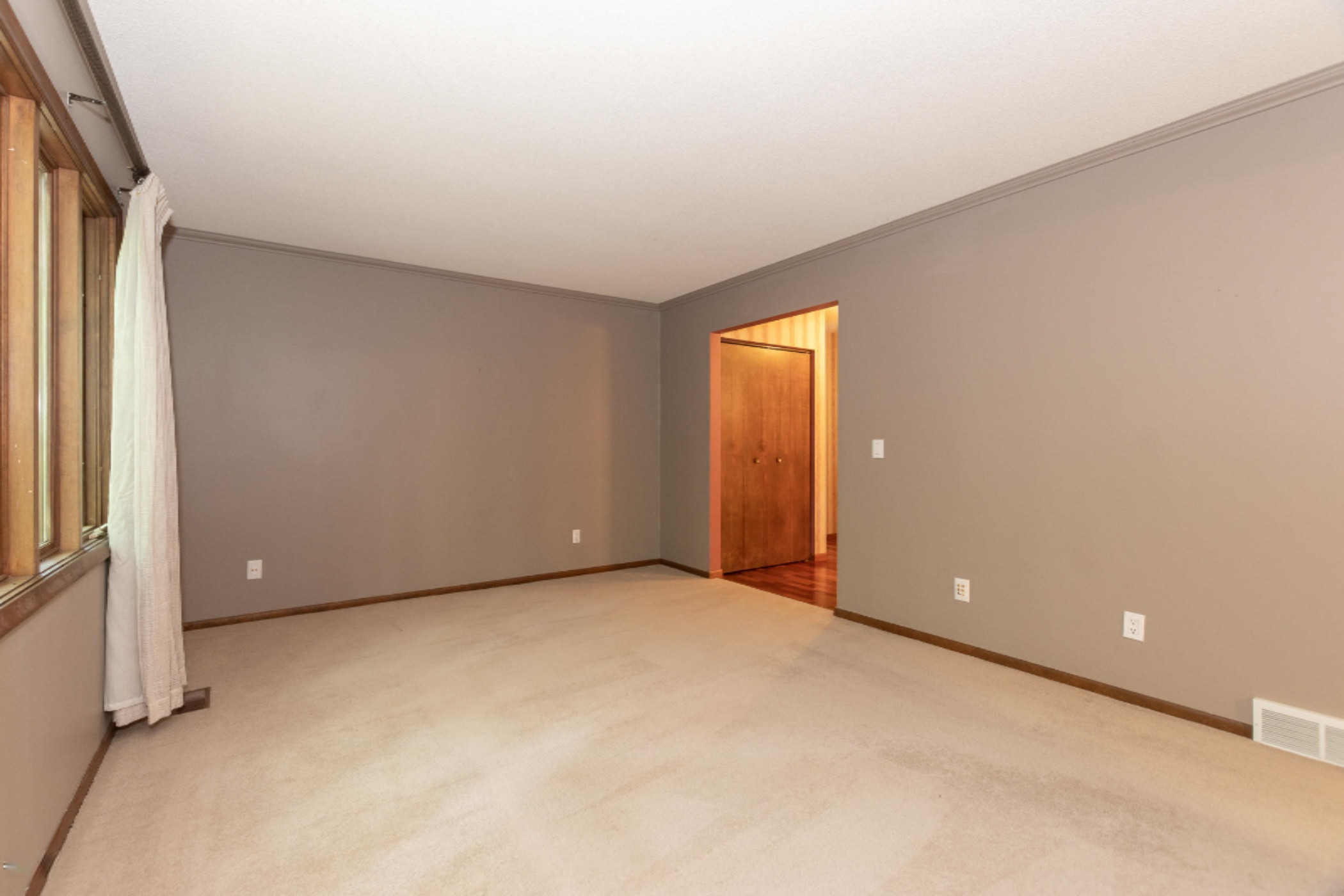 7115 Ravine Road Kalamazoo, MI 49009 - Photo 11 of 47 7115 Ravine Rd-11