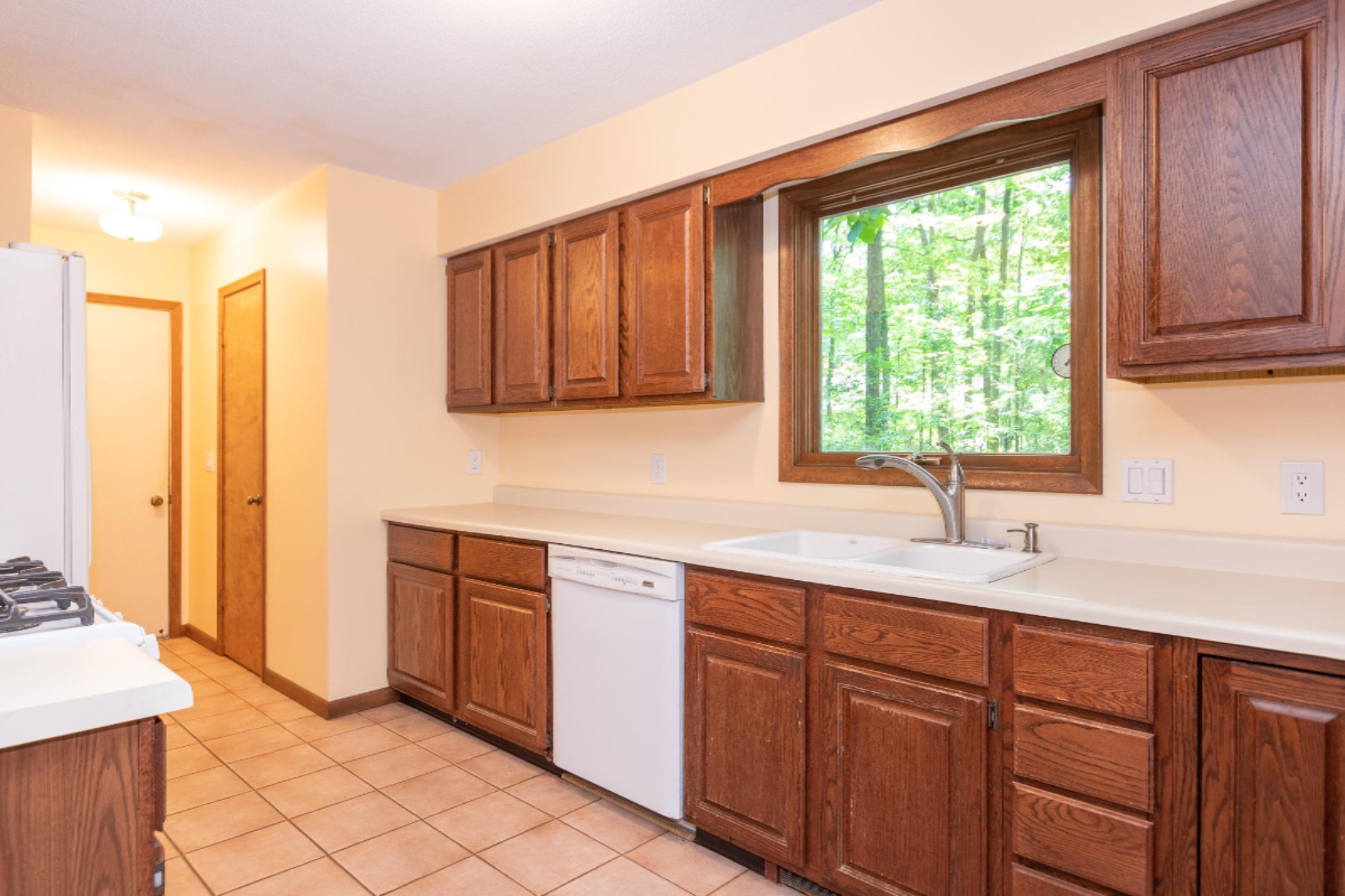 7115 Ravine Road Kalamazoo, MI 49009 - Photo 13 of 47 7115 Ravine Rd-13