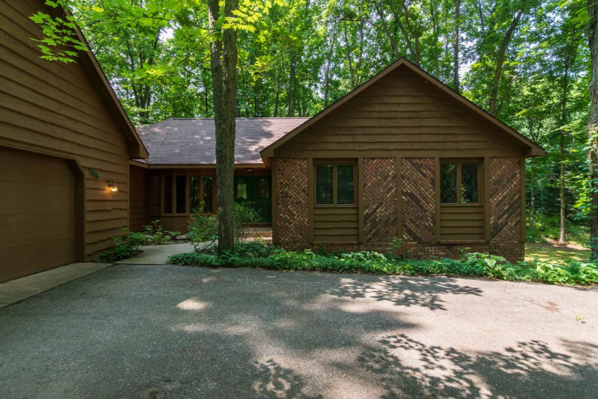 7115 Ravine Road Kalamazoo, MI 49009 - Photo 2 of 47 7115 Ravine Rd-2