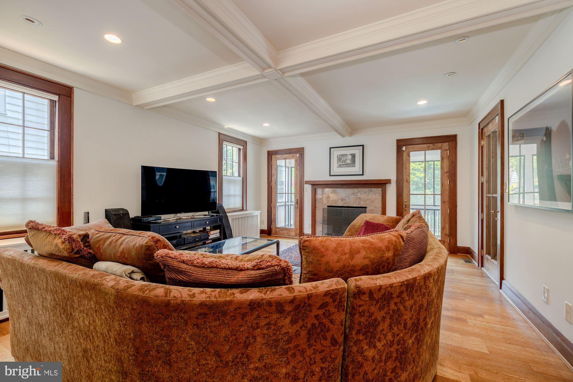3932 Military Road Northwest Washington, DC 20015 - Photo 11 of 36 Family Room