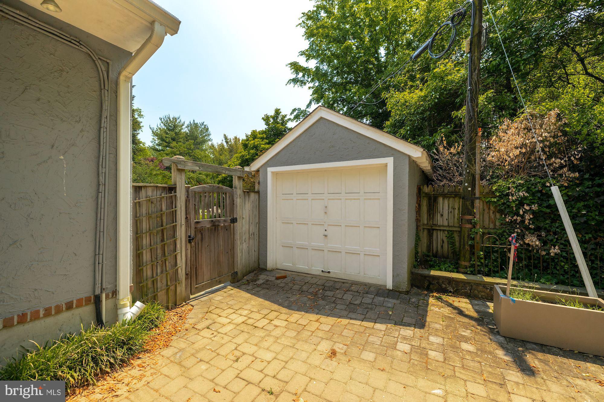 3932 Military Road Northwest Washington, DC 20015 - Photo 35 of 36 Garage