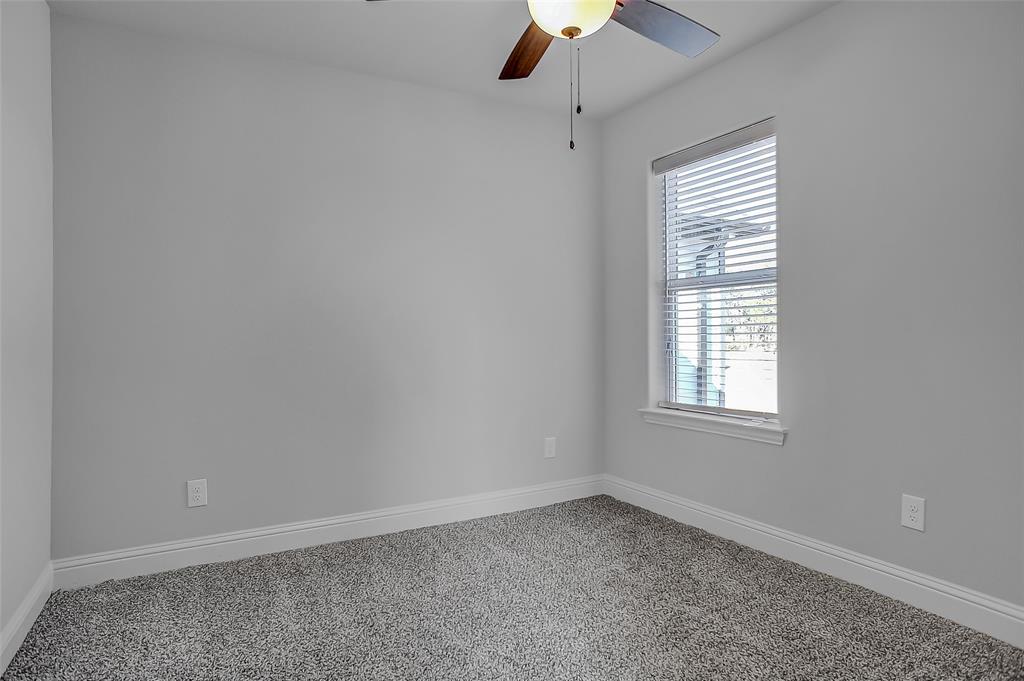 2709 West Washington Street Denison, TX 75020 - Photo 10 of 17