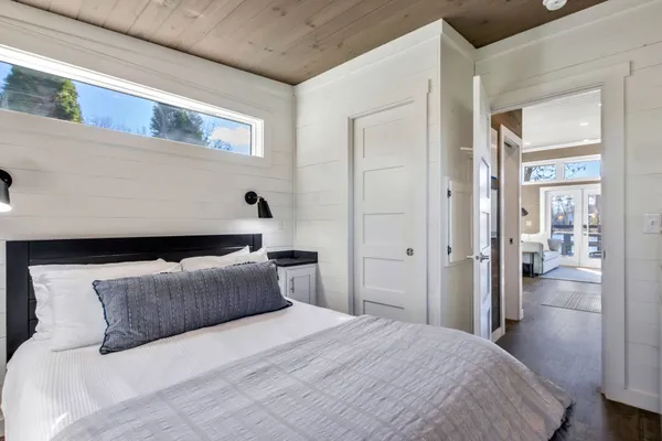 a view of walk in closet