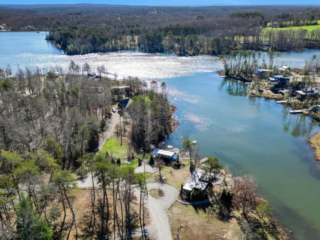 $575,000 | 19 Lillypad Lane, Tracy City, TN 37387