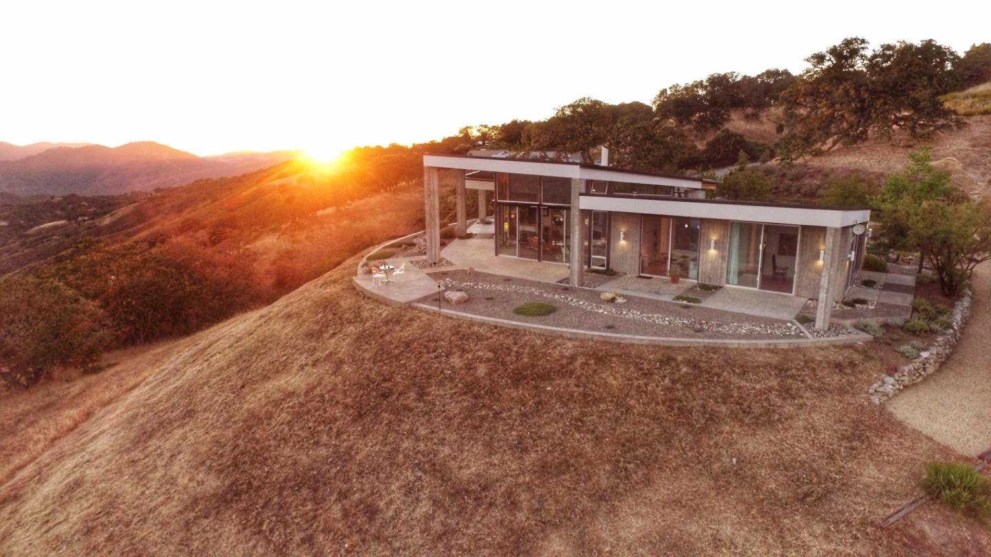 35390 Sky Ranch Road Carmel Valley, CA 93924 - Photo 24 of 26 Gallery Image 24