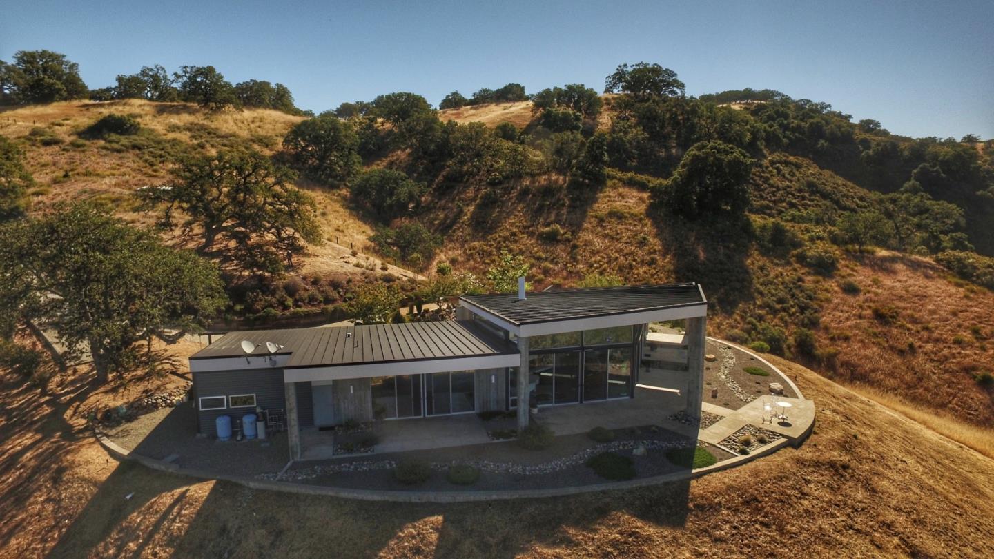 35390 Sky Ranch Road Carmel Valley, CA 93924 - Photo 25 of 26 Gallery Image 25