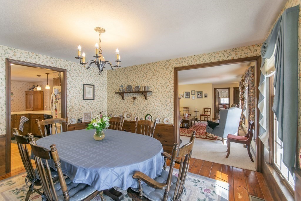 476 Morgan Road West Springfield, MA 01089 - Photo 18 of 38