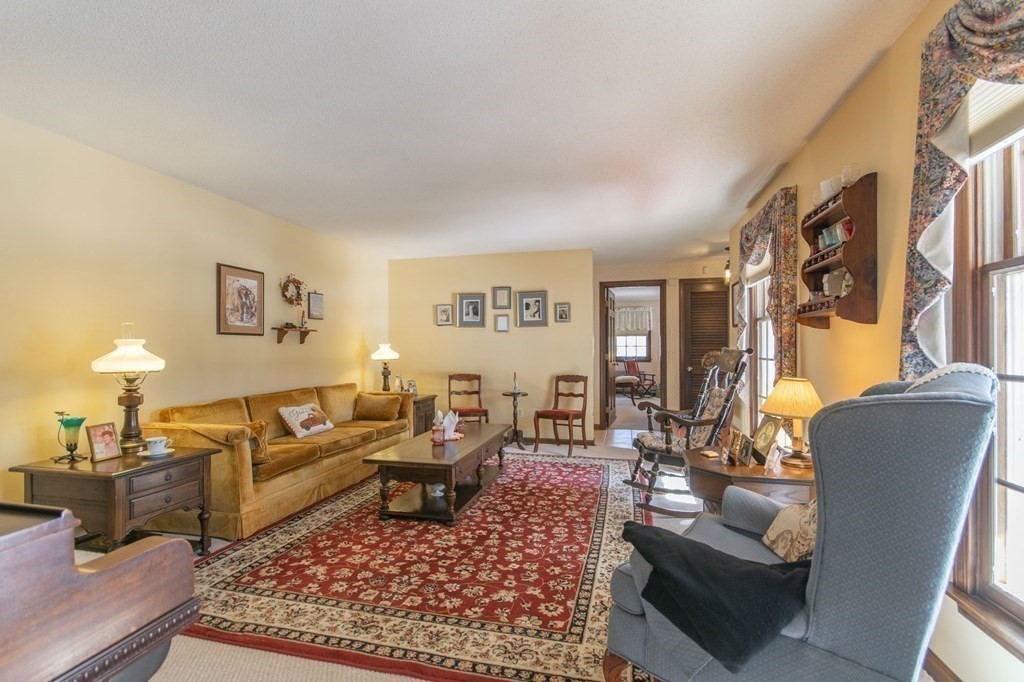 476 Morgan Road West Springfield, MA 01089 - Photo 21 of 38