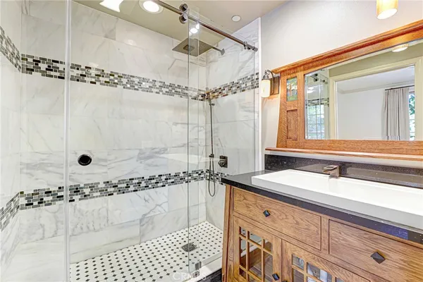 $680,000 | 333 North Hill Avenue, Unit 203, Pasadena, CA 91106