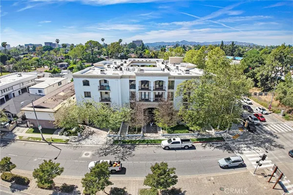 $680,000 | 333 North Hill Avenue, Unit 203, Pasadena, CA 91106