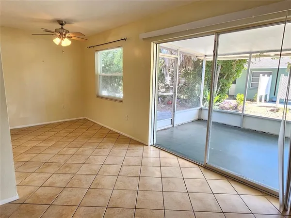 $1,800 | 105 Base Avenue East, Venice, FL 34285