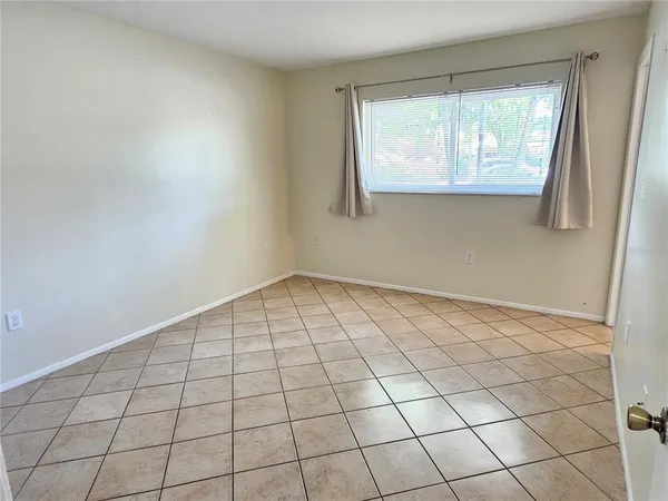 $1,800 | 105 Base Avenue East, Venice, FL 34285