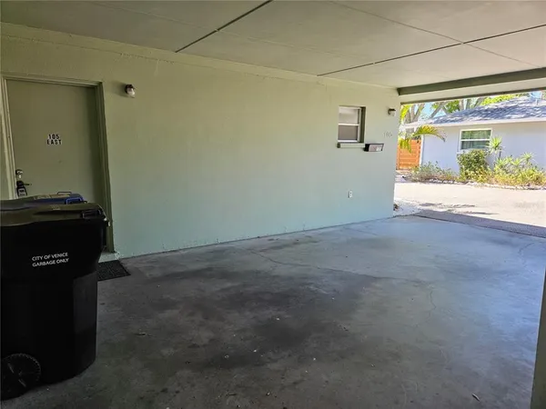 $1,800 | 105 Base Avenue East, Venice, FL 34285