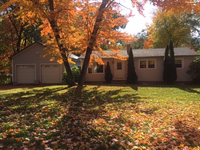 28 East Chamberlain Road Merrimack, NH 03054 - Photo 1 of 22
